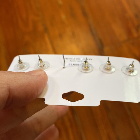 NWT Texas Shaped Stud Earrings - Picture 7 of 7